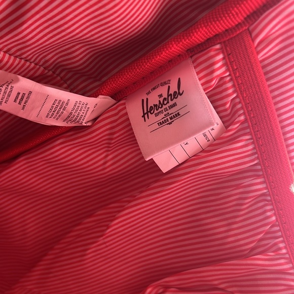 HERSCHEL SUPPLY CO. Heritage Canteen Crosshatch Saddle Brown Full Size Backpack - Picture 10 of 16